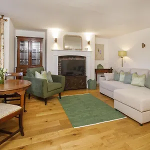 The Square Garden In For Up To 4 Guests Apartment